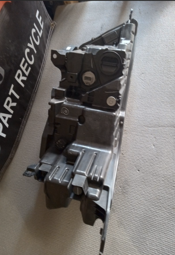 Headlight Honda Pillot 2023-2024 - Image 2